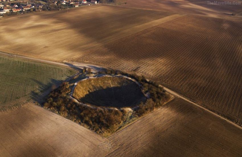 WWIMineCraterAsItLooksToday,France..jpg