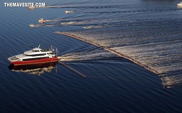 1Boat145WaterSkiiers.jpg