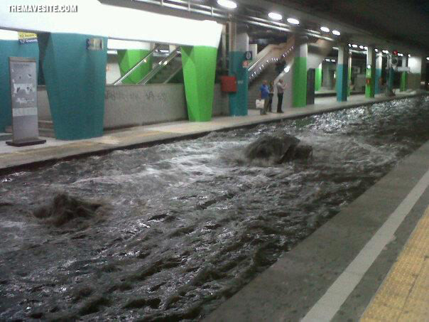 NaplesMetro.jpg