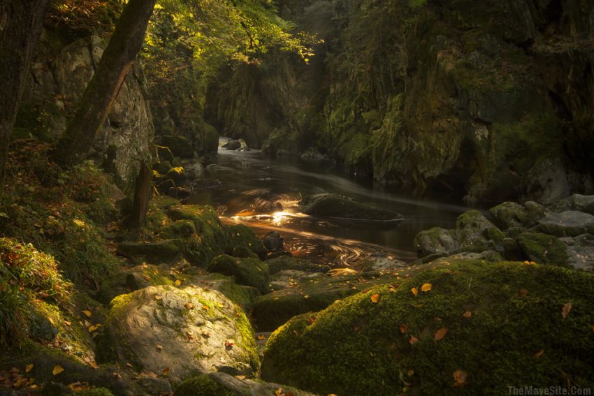 SnowdoniaNPInWales.jpg
