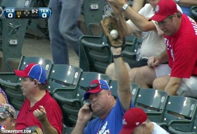 YeahImAtABaseBallGame.jpg