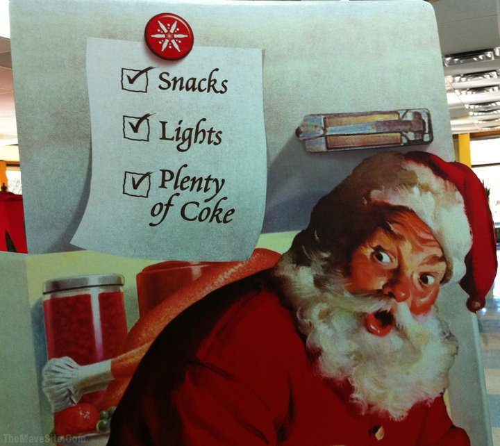 SantaKnowsHowToPARTY.jpg