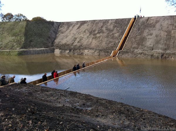 BridgeInWater.jpg