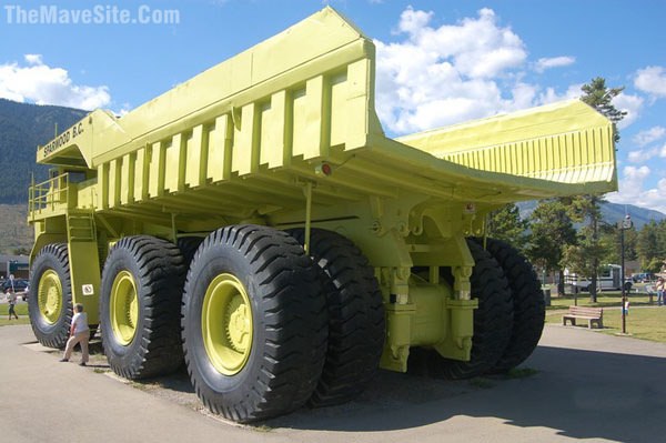 WorldsBiggestTruck%20(6).jpg