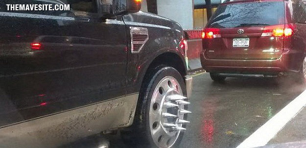 DontDriveTooClose.jpg