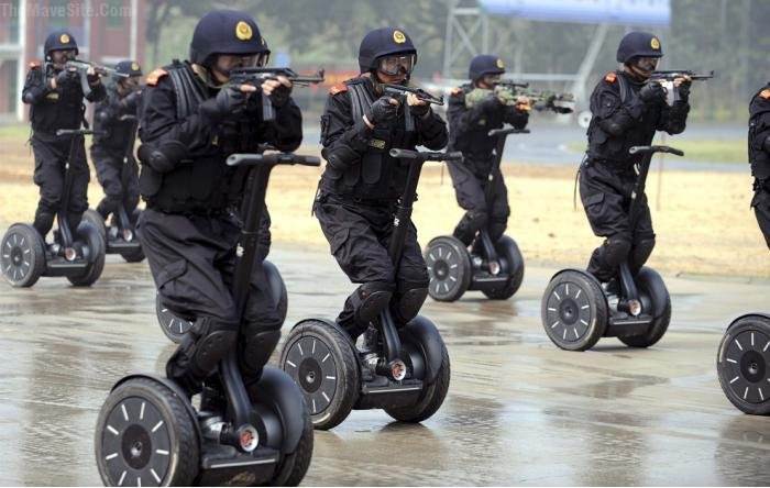 MallCopSpecialForces.jpg