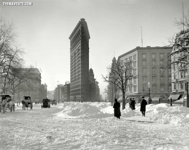 TheFlatironBuilding%2cNewYorkCity%2c1905.jpg