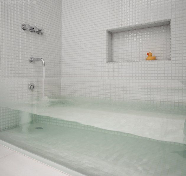 ClearBathtub.jpg
