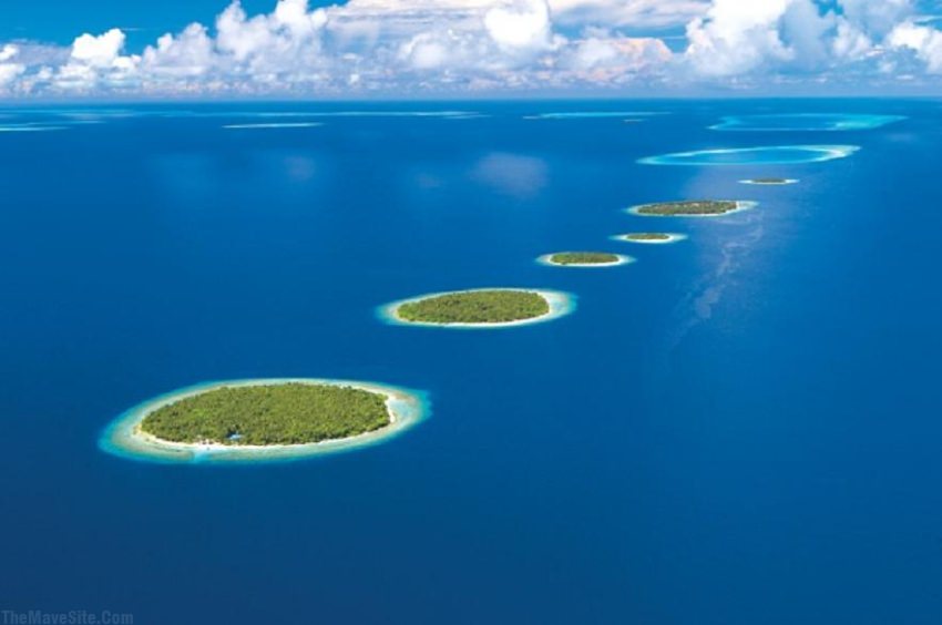 IslandHoppingInTheMaldives.jpg