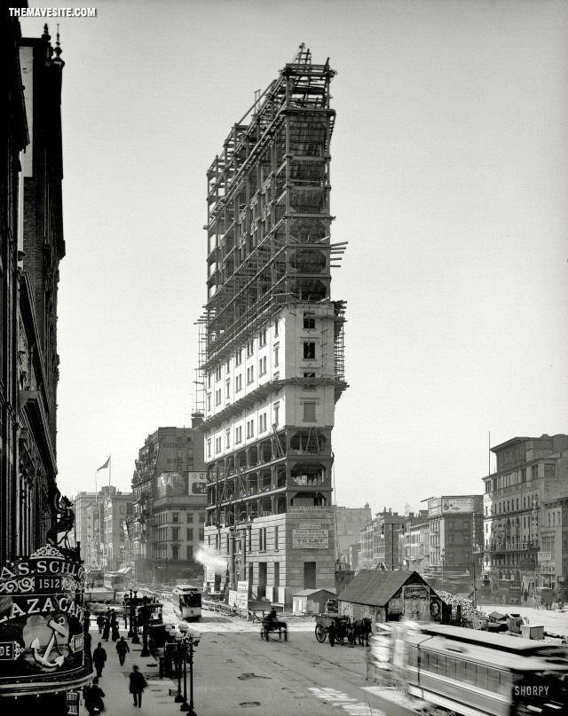 ConstructionOfTimesSquare%2c1903.jpg