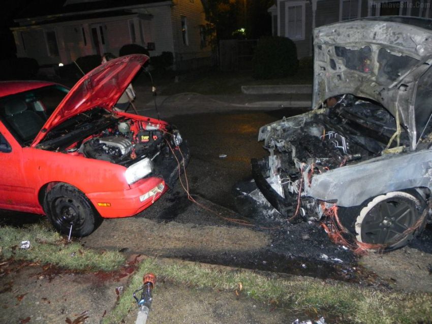 NeverCrossTheWiresWhileTryingToJumpACar.jpg