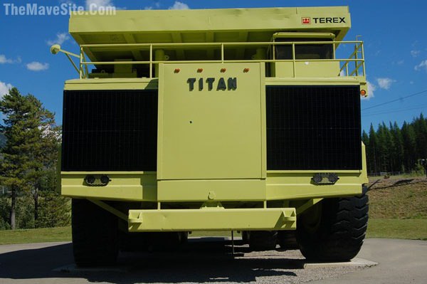 WorldsBiggestTruck%20(4).jpg