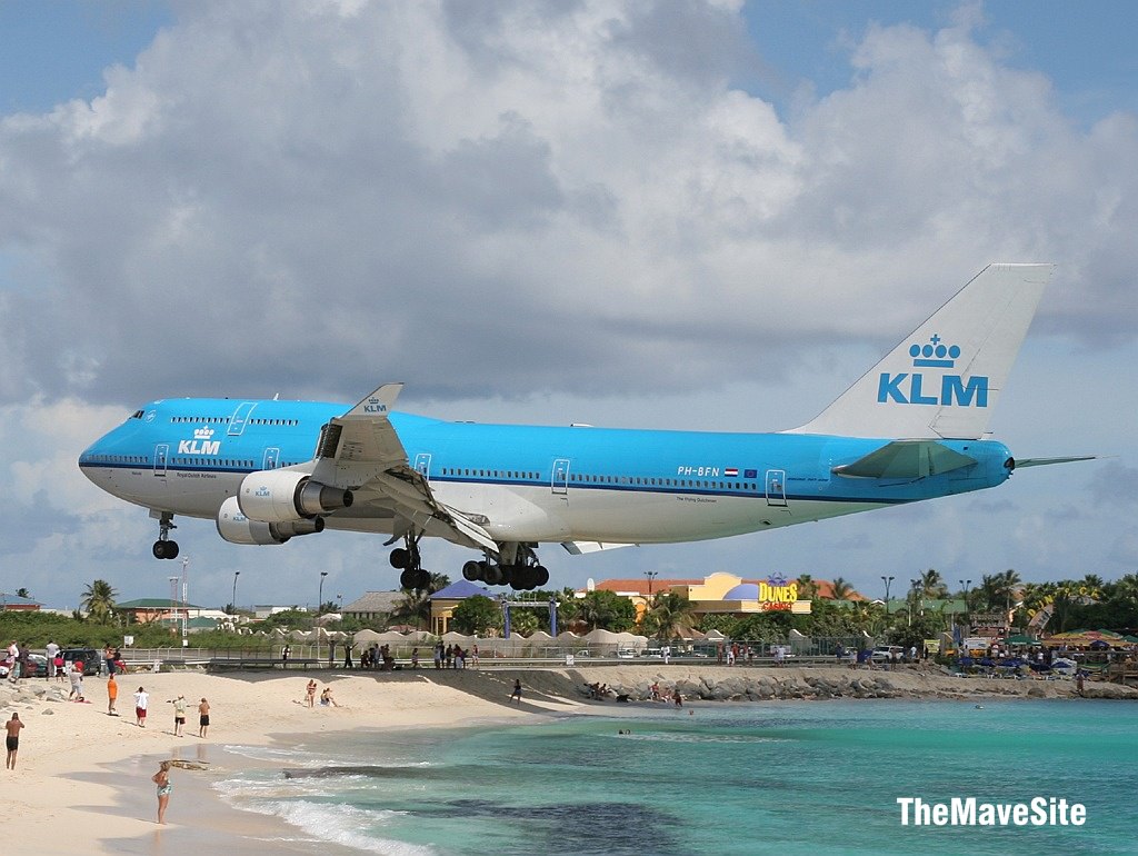 AirportBeach%20(2).jpg