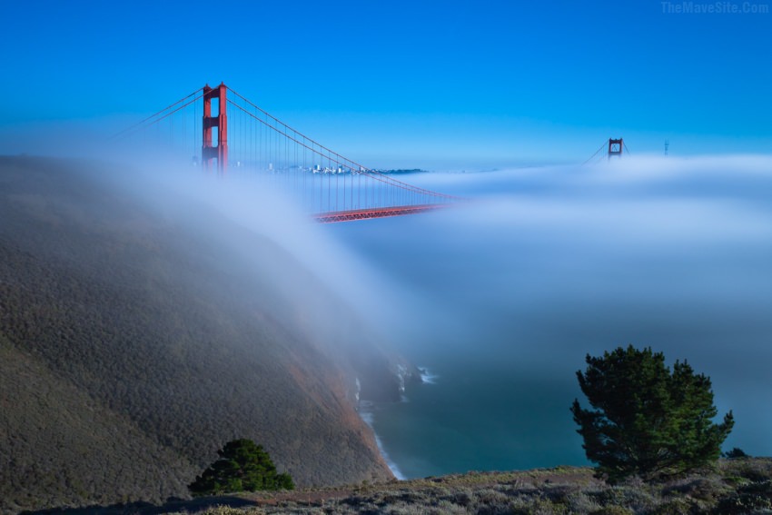 FogRollingInOverTheGoldenGateBridge.jpg