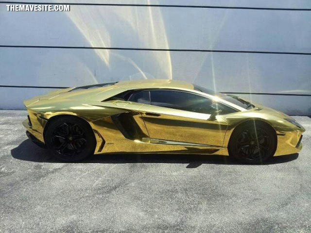 GoldenLamborghini.jpg