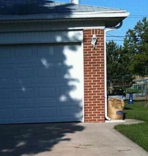 JimMorrisonOnAGarageDoor.jpg