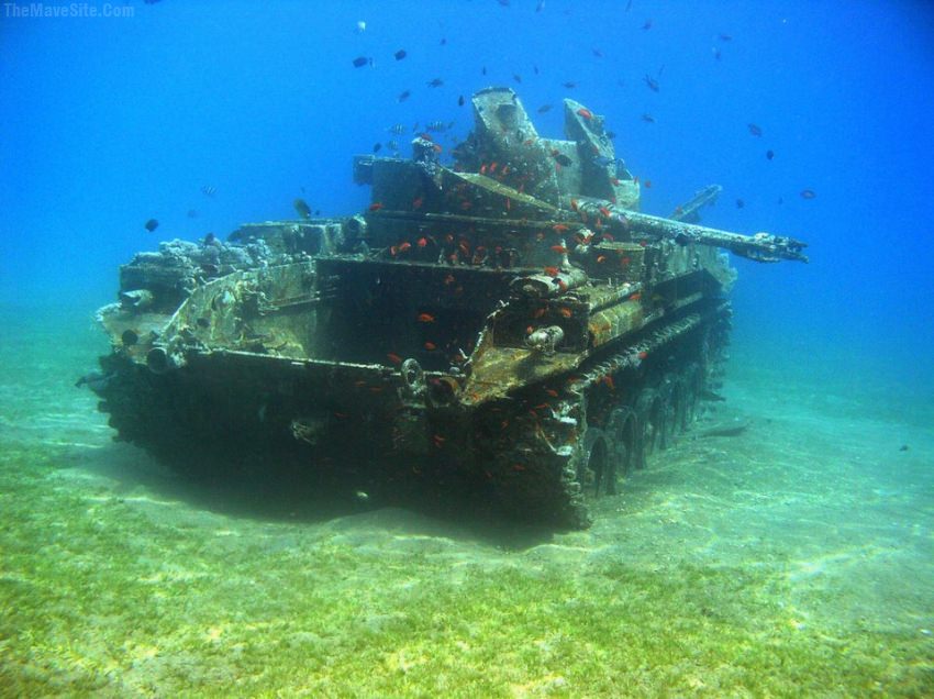 SubmergedBattleTank.jpg