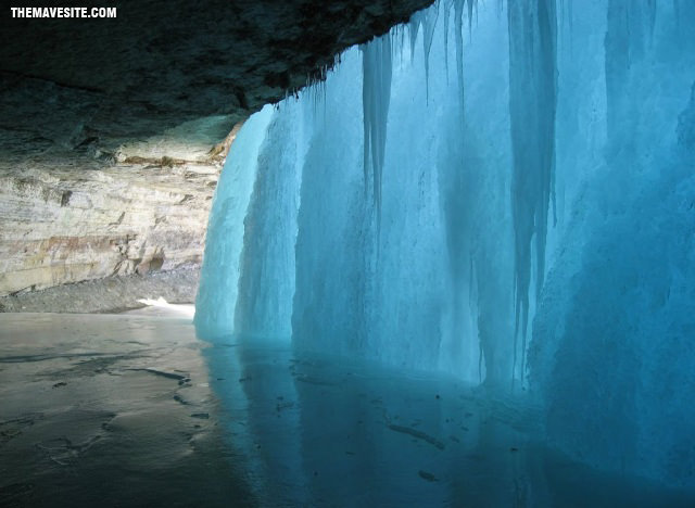 FrozenWaterfall.jpg