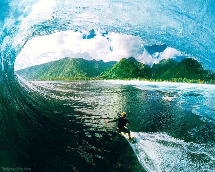 Surfing.jpg