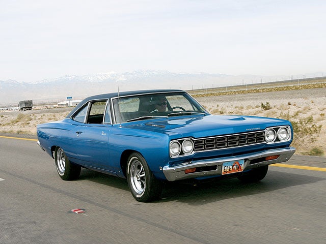 1968_plymouth_road_runner-pic-30567.jpeg